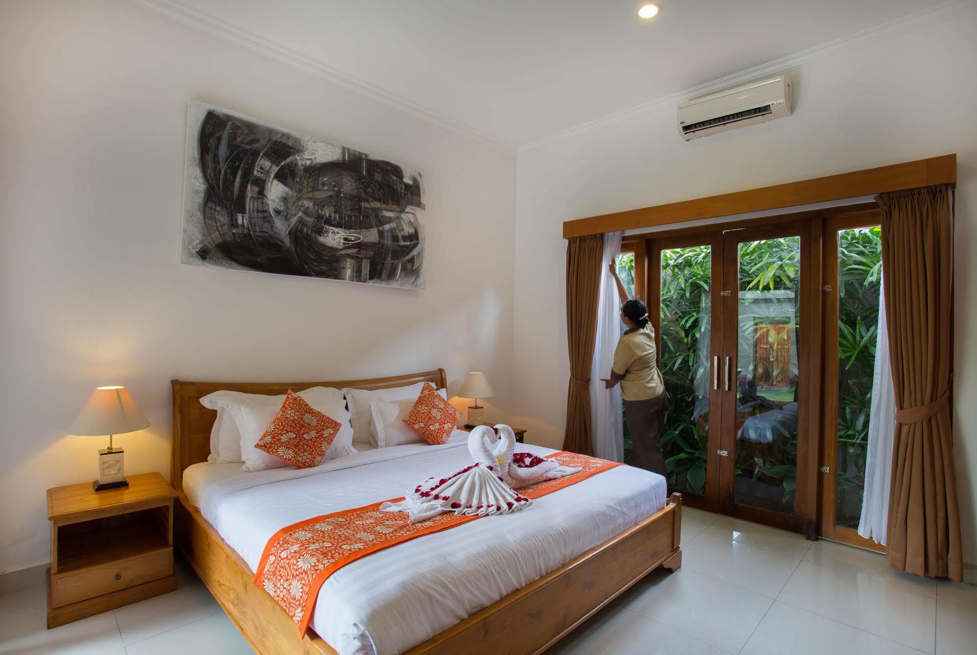 Sandi Agung Villa Seminyak  Ngoại thất bức ảnh